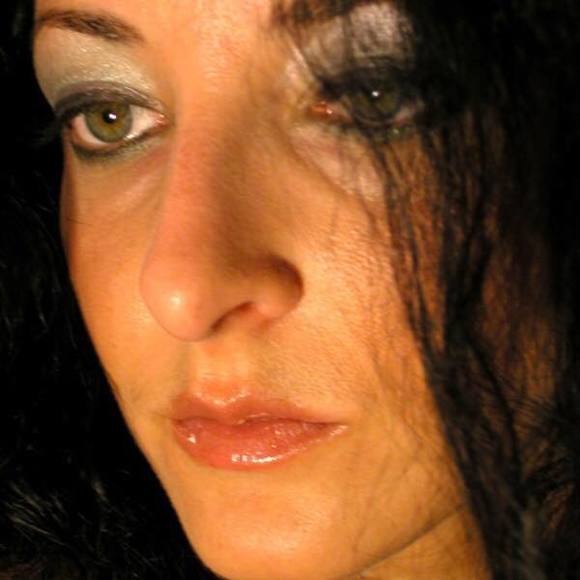 Meet your Posher, Raluca - Picture 1 of 1